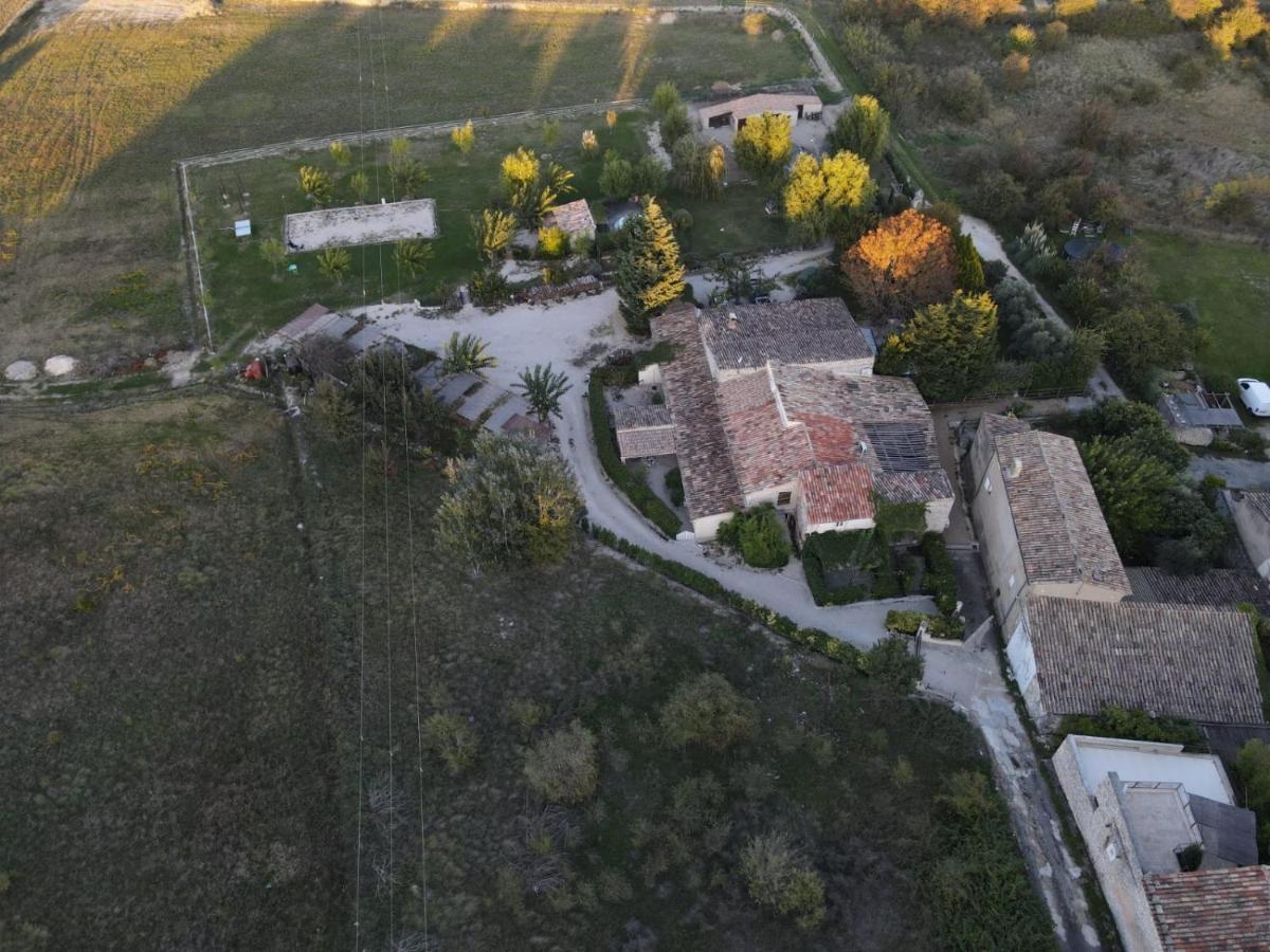 Apartamento Lou Mas Li Pitchoun "Le Cortassien " Gordes Exterior foto